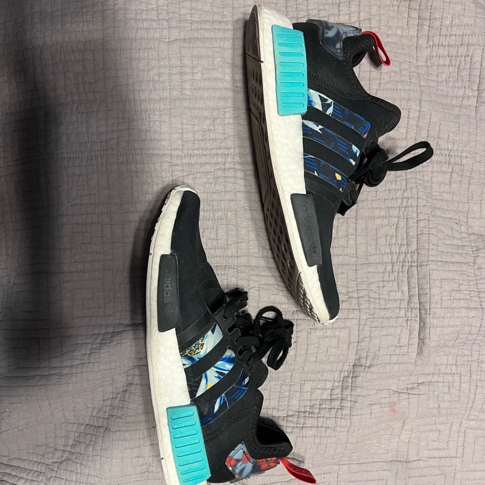 Floral Adidas